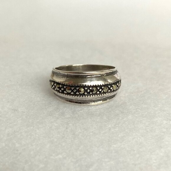 Sterling Silver 925 Marcasite Domed 8MM Tapered Band Ring Size 5 - Picture 12 of 16